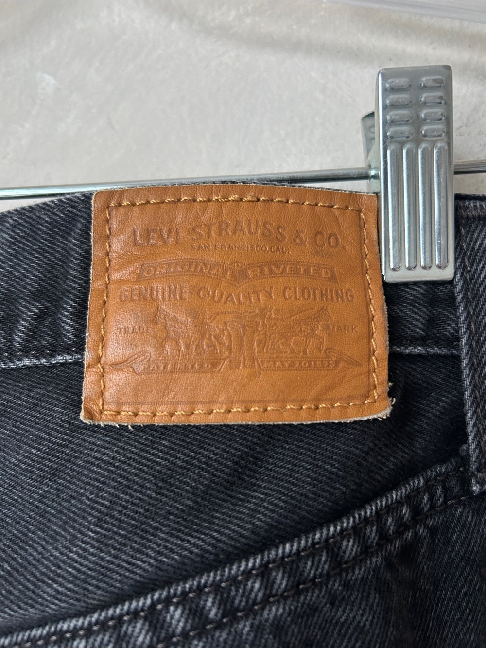 Levi’s RIBCAGE WIDE LEG JEANS - Size 26 black grey charcoal - Picture 7 of 12